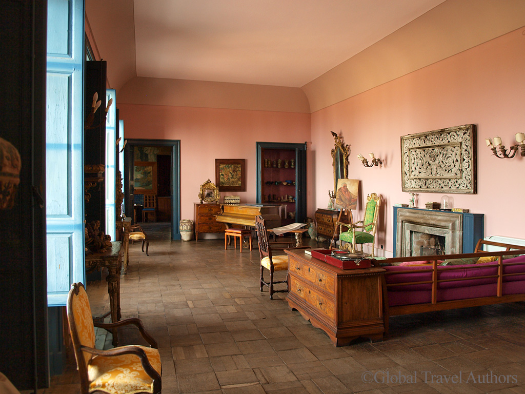 Sitting room in Casa Cuseni