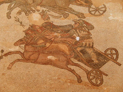 mosaic depicts chariot race in Sicily