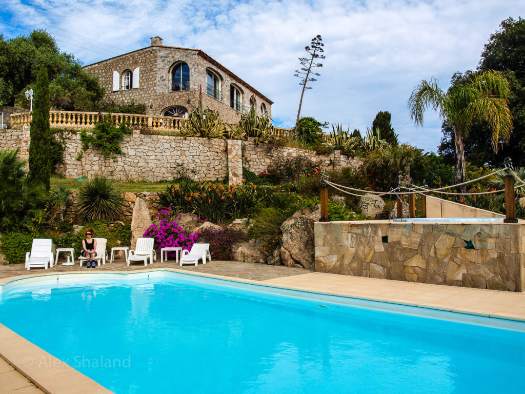 swimming pool at Manor Russum