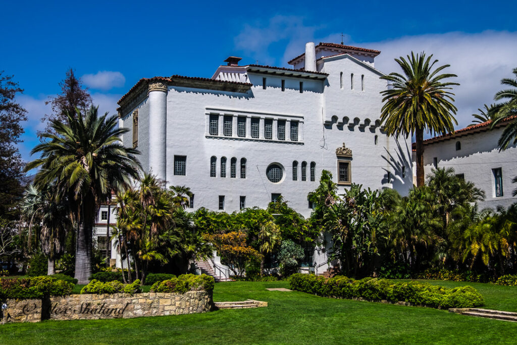 Sunken Garden in Santa Barbara Courthouse